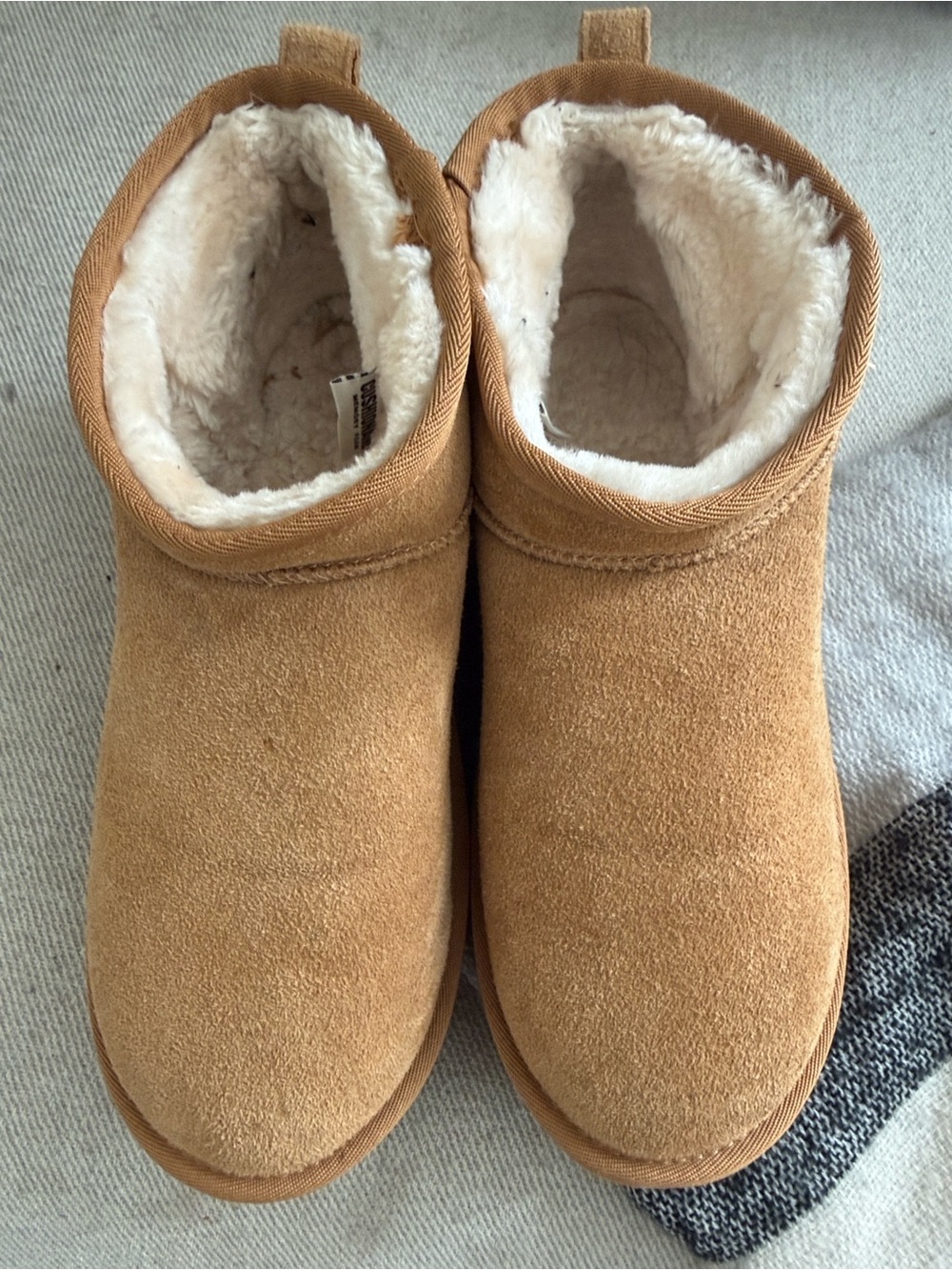 Chestnut Classic Short Shearling-Lined Ankle Booties